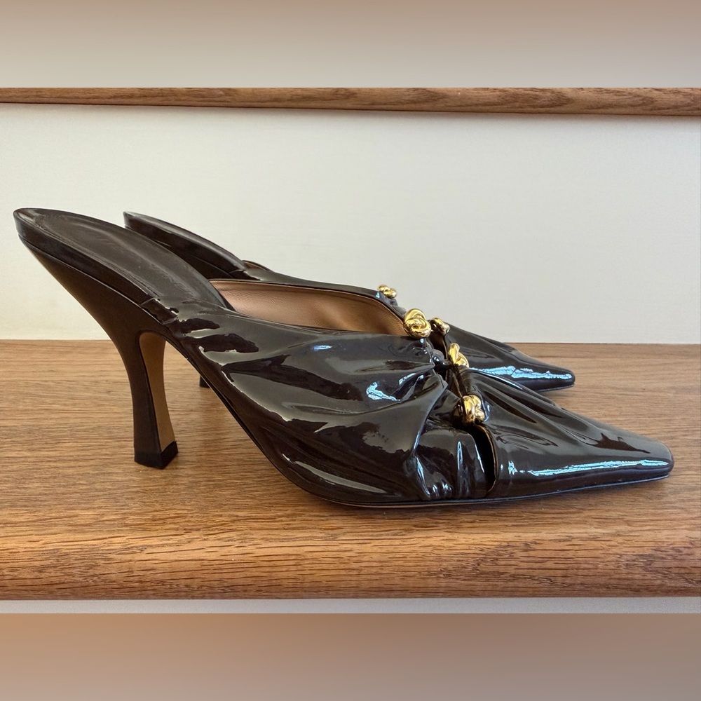 Bottega Veneta Bunnie Patent Brown Fondant Leather Mules 38.5 8